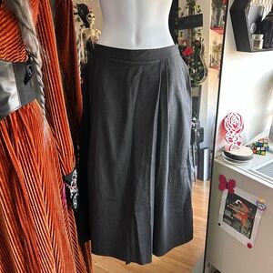 Uniqlo Skirt Trouser Pleated Wide Leg Pant With Pockets - charcoal grey/gray